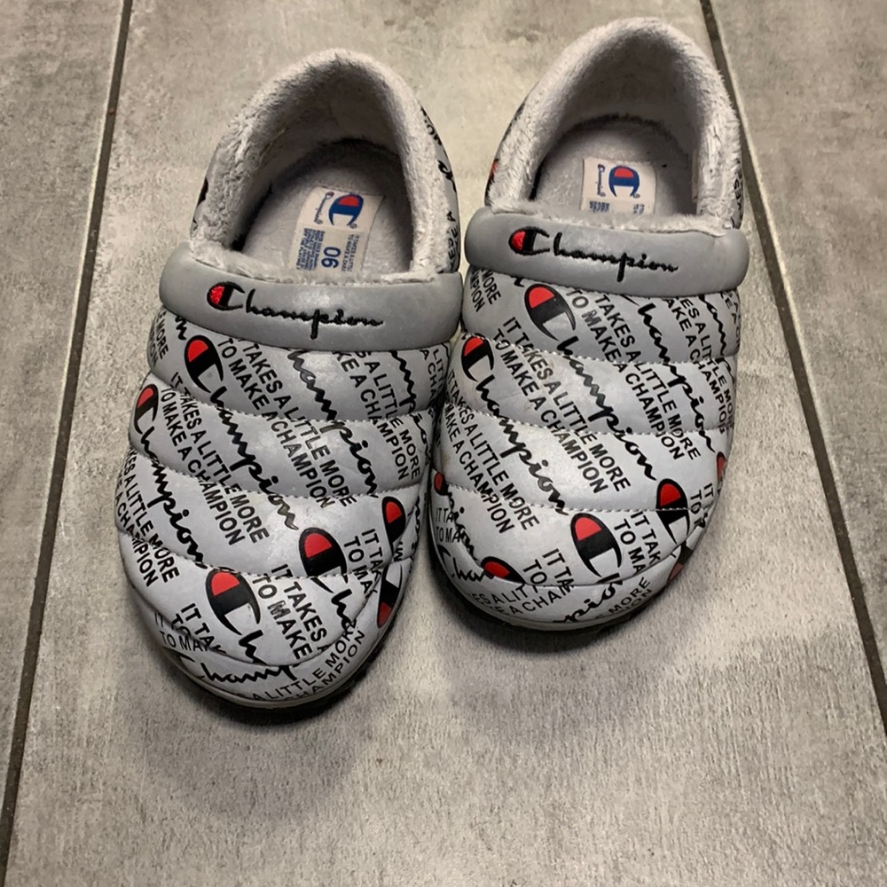 Champion slippers. Size 8.